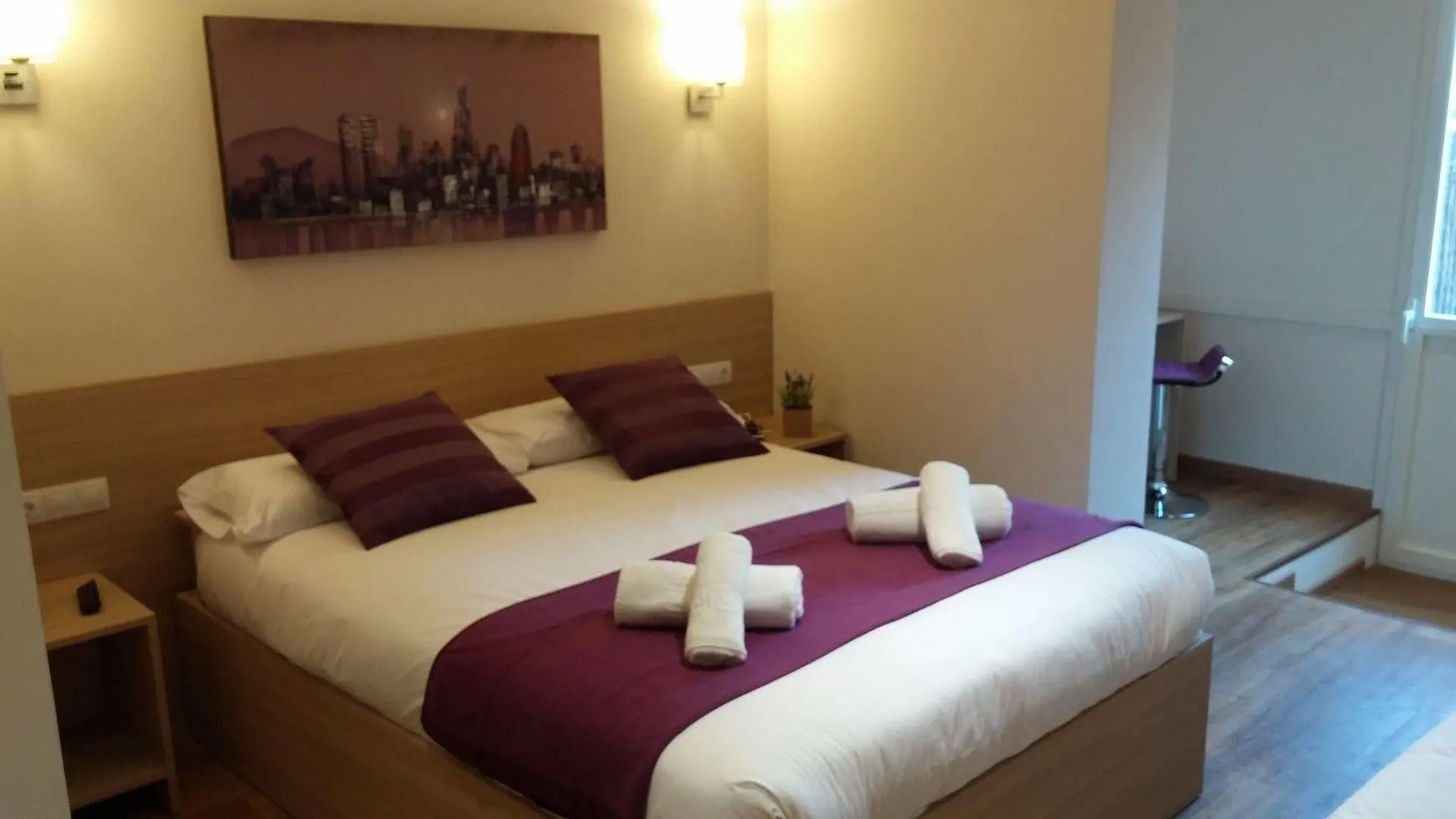 Guest house Hostal Barcelona Travel
